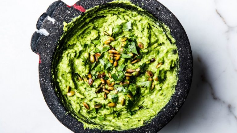 5 Dip Recipes for Your Super Bowl Party