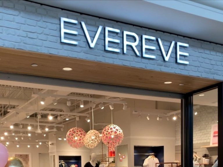 Evereve Opens in The Mall at Green Hills