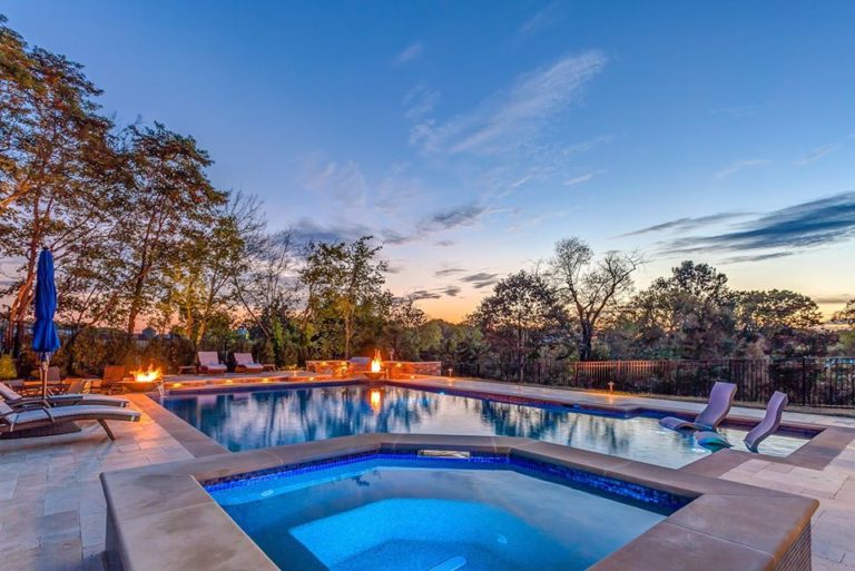 How to Choose a Pool Contractor