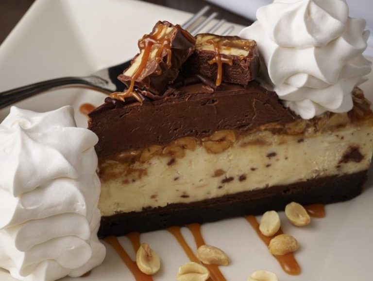Cheesecake Factory Giving Away Free Cheesecake Slices This Week