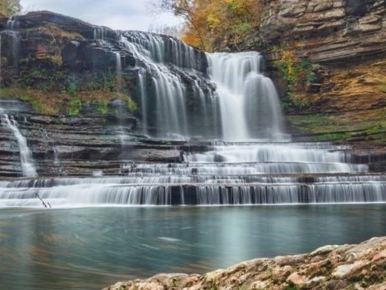 5 Majestic Tennessee Waterfalls